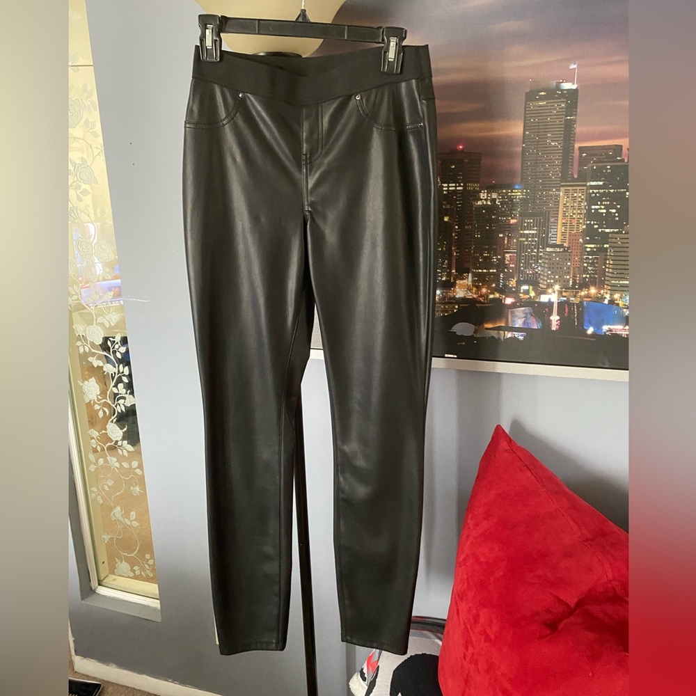INC International Concepts Urban Chic Black Faux Leather Skinny Womens Sz 2
